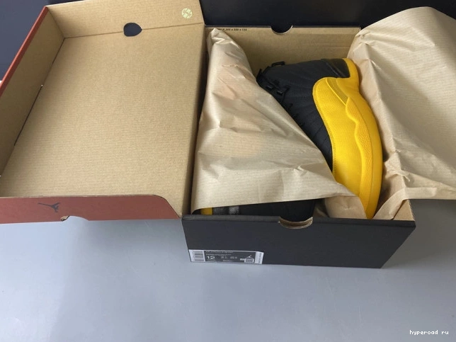 130690-070 University Black Gold Jordan Air 12 Retro 0306